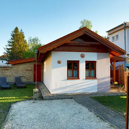 Napocska Nyaralohaz Balatonmáriafürdő