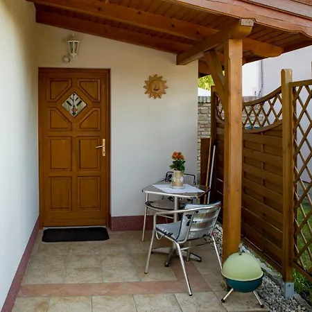 Tatil Evi Napocska Nyaralohaz Balatonmáriafürdő